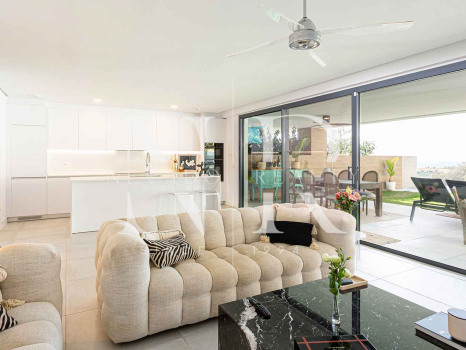 Pareada en Urbanización Artola Homes con piscina privada en venta