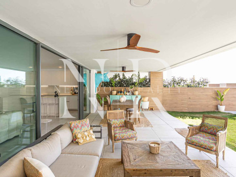 Pareada en Urbanización Artola Homes con piscina privada en venta