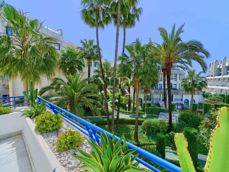 Apartment for short-term rental in central Marbella fully renovated and furnished