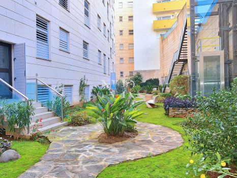 Apartment for sale near the beach in Marbella