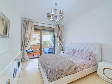 Apartment for sale near the beach in Marbella