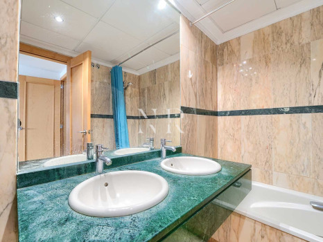 Apartment for sale near the beach in Marbella