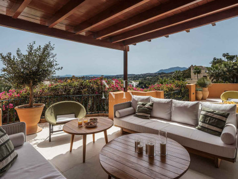 Appartement à vendre dans le lotissement Les Belvederes avec vue panoramique sur la mer