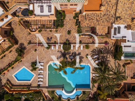Apartamento en Urbanización Les Belvederes con vistas panorámicas al mar en venta