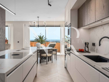 Apartamento en Urbanización Les Belvederes con vistas panorámicas al mar en venta