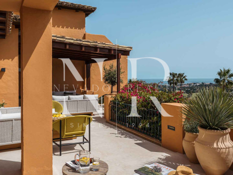 Apartamento en Urbanización Les Belvederes con vistas panorámicas al mar en venta