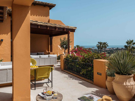 Appartement à vendre dans le lotissement Les Belvederes avec vue panoramique sur la mer