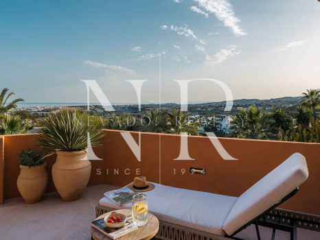 Apartamento en Urbanización Les Belvederes con vistas panorámicas al mar en venta