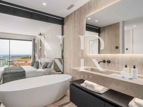 Apartamento en Urbanización Les Belvederes con vistas panorámicas al mar en venta