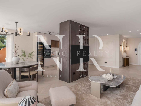 Apartamento en Urbanización Les Belvederes con vistas panorámicas al mar en venta