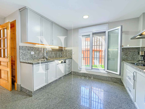 Villa for sale in the Santa Clara golf development on the front line of the golf course