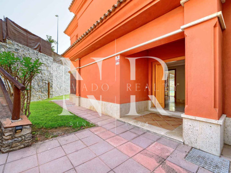 Villa for sale in the Santa Clara golf development on the front line of the golf course