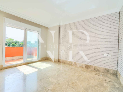 Villa for sale in the Santa Clara golf development on the front line of the golf course