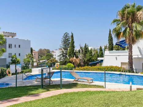 Apartment in Nueva Andalucía for sale