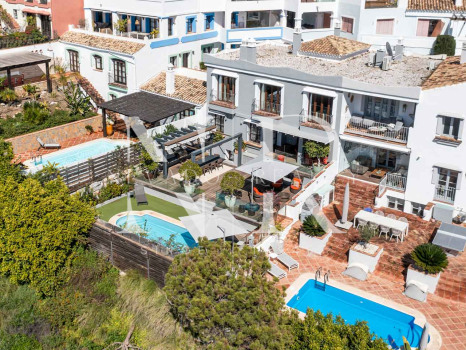 Adosada en Urbanización La Perla de la Heredia con piscina privada en venta
