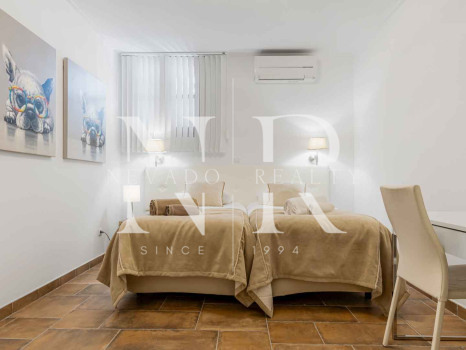 Adosada en Urbanización La Perla de la Heredia con piscina privada en venta