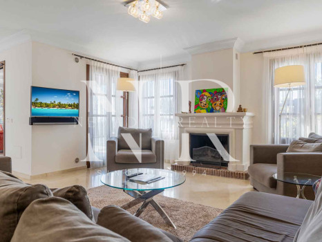 Adosada en Urbanización La Perla de la Heredia con piscina privada en venta