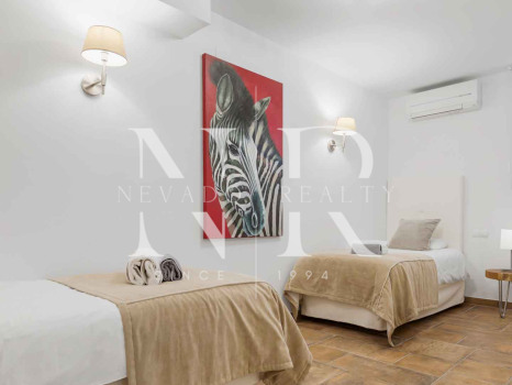 Adosada en Urbanización La Perla de la Heredia con piscina privada en venta
