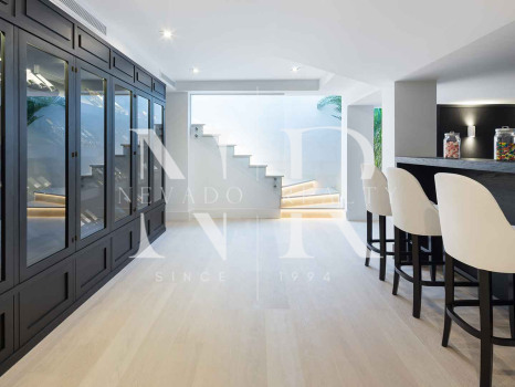 Villa en première ligne de golf à vendre à Aloha