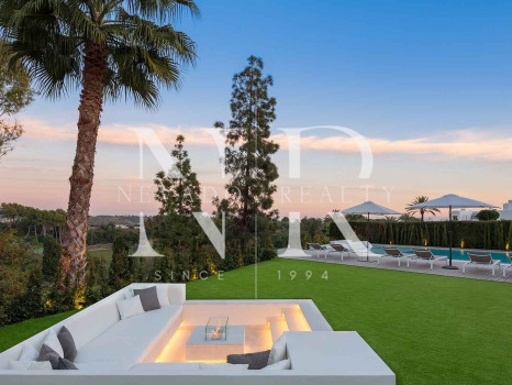 Villa en première ligne de golf à vendre à Aloha