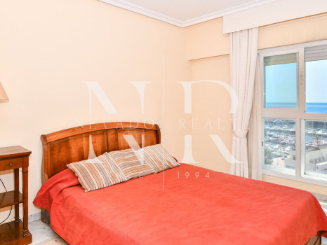 Apartment in La Zambomba on the beachfront in Marbella centre for sale