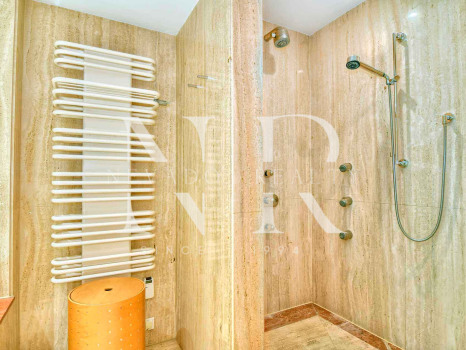 Apartamento en Don Gonzalo con vistas al mar a la venta en Marbella centro