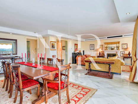 Apartamento en Don Gonzalo con vistas al mar a la venta en Marbella centro