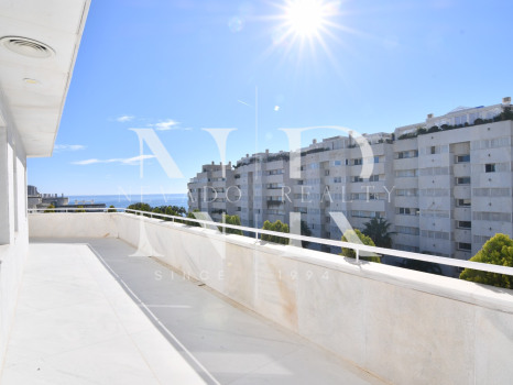 Penthouse in Cipreses del Mar on the beach side for sale