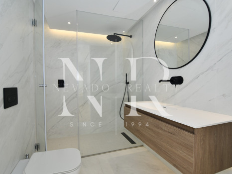 Penthouse in Cipreses del Mar on the beach side for sale