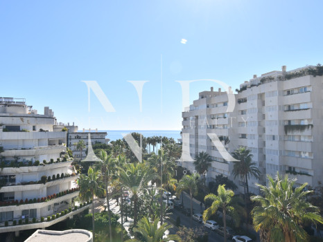 Penthouse in Cipreses del Mar on the beach side for sale