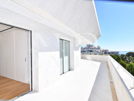 Penthouse in Cipreses del Mar on the beach side for sale