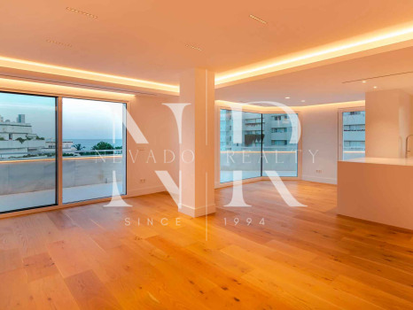 Penthouse in Cipreses del Mar on the beach side for sale