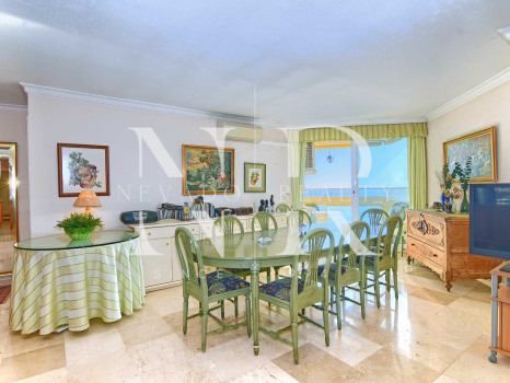 Apartment in the Marbella 2000 building opposite Marbella Marina