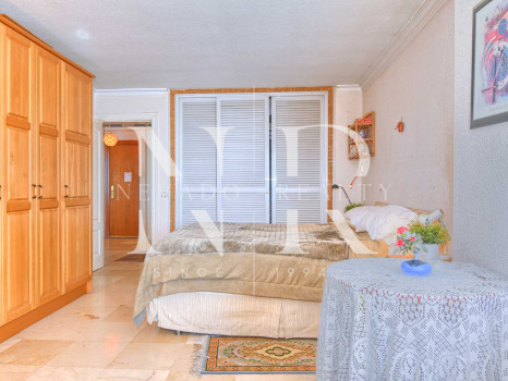 Apartment in the Marbella 2000 building opposite Marbella Marina
