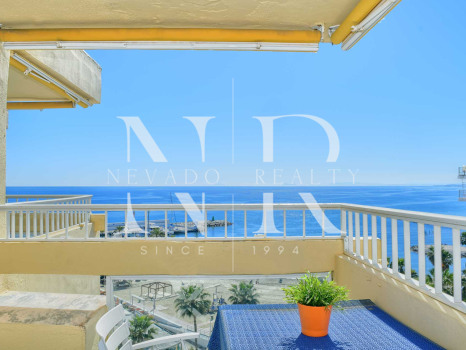 Apartment in the Marbella 2000 building opposite Marbella Marina
