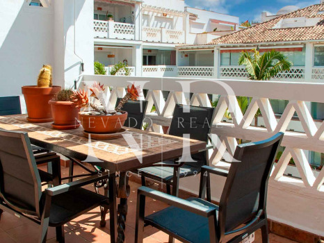 Duplex penthouse in Las Cañas Beach for short term rental.