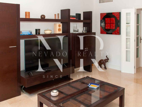 Duplex penthouse in Las Cañas Beach for short term rental.