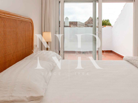 Duplex penthouse in Las Cañas Beach for short term rental.