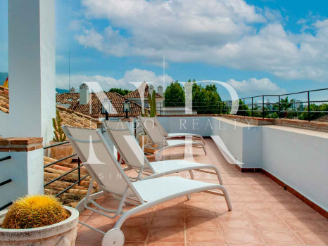 Duplex penthouse in Las Cañas Beach for short term rental.
