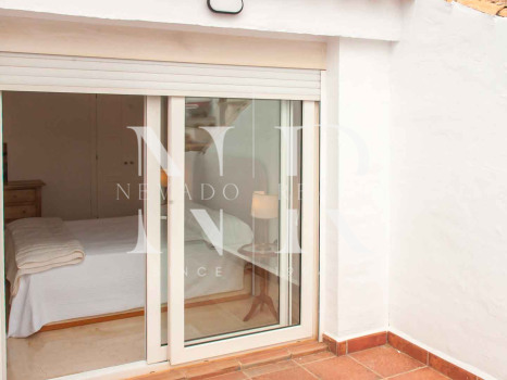 Duplex penthouse in Las Cañas Beach for short term rental.