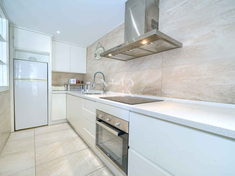 Flat in Ricardo Soriano very close to the beach for short term rent.