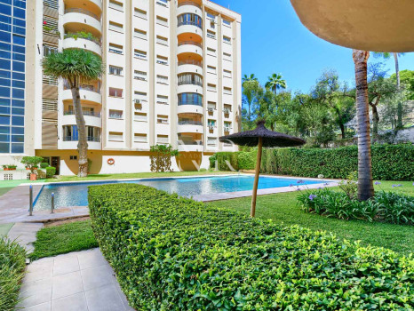 Flat in Ricardo Soriano very close to the beach for short term rent.