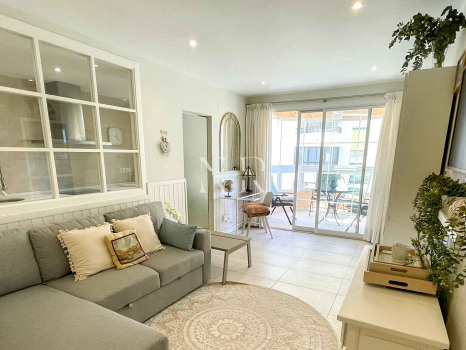 Flat in Ricardo Soriano very close to the beach for short term rent.