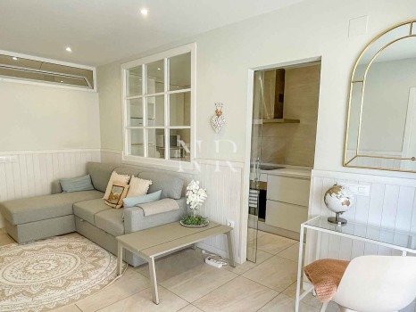 Flat in Ricardo Soriano very close to the beach for short term rent.