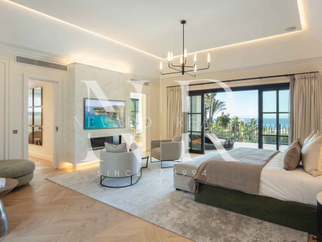 Villa in Urbanisation Sierra Blanca with panoramic sea views for sale