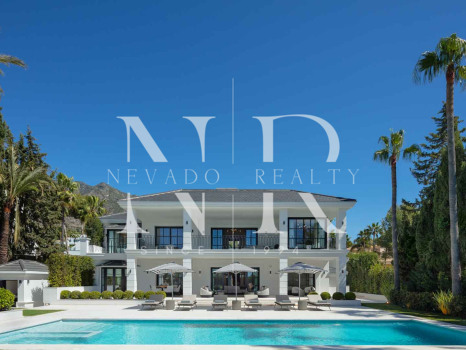 Villa in Urbanisation Sierra Blanca with panoramic sea views for sale