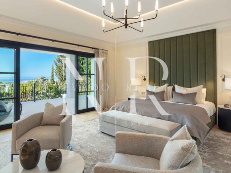 Villa in Urbanisation Sierra Blanca with panoramic sea views for sale