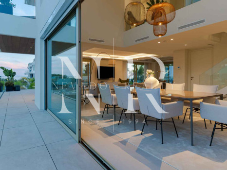 Penthouse à Golden Mile avec vue sur la mer à vendre