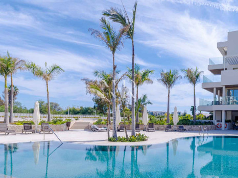 Penthouse in Golden Mile with sea views for sale