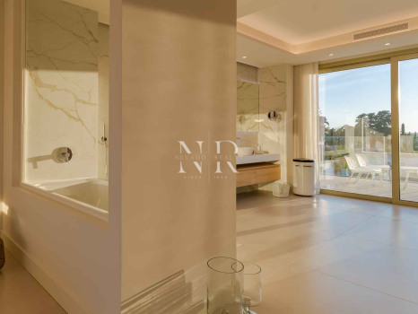Penthouse in Golden Mile with sea views for sale